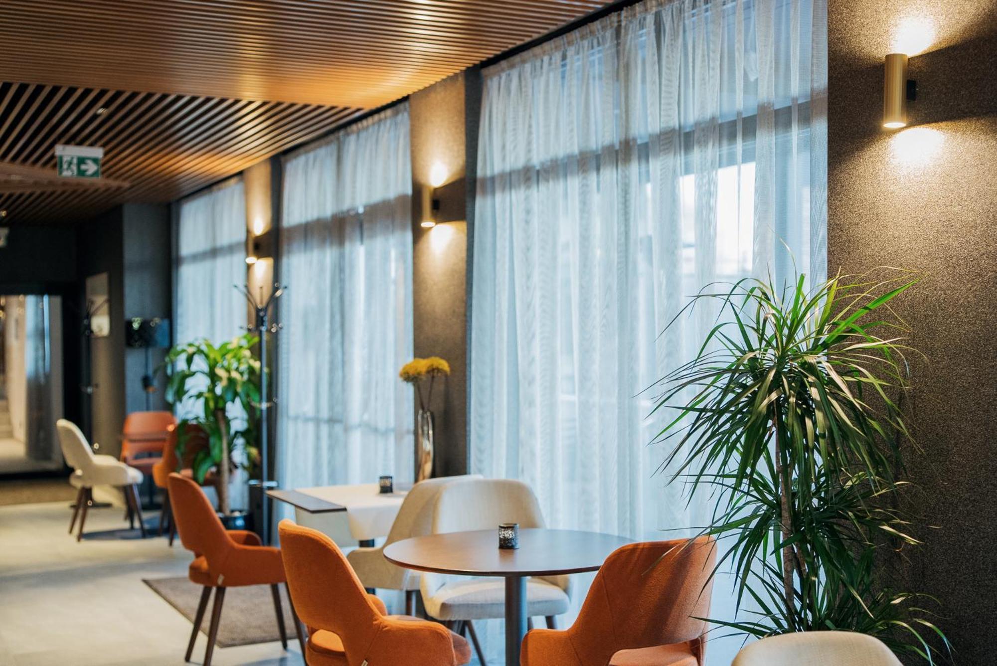 Bordur Wellness Hotel Superior Es Szonyegmuzeum Békésszentandrás Esterno foto