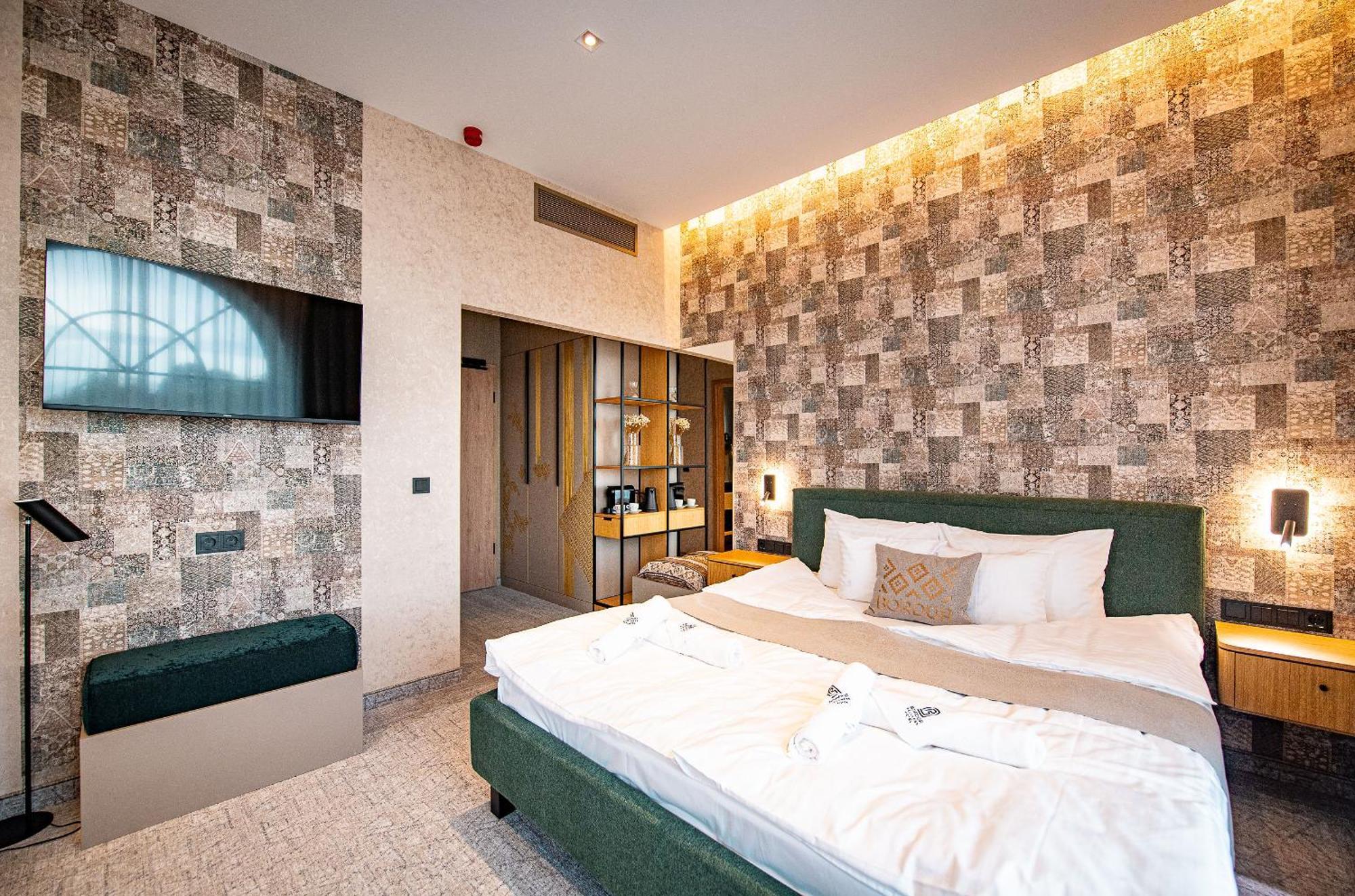 Bordur Wellness Hotel Superior Es Szonyegmuzeum Békésszentandrás Esterno foto