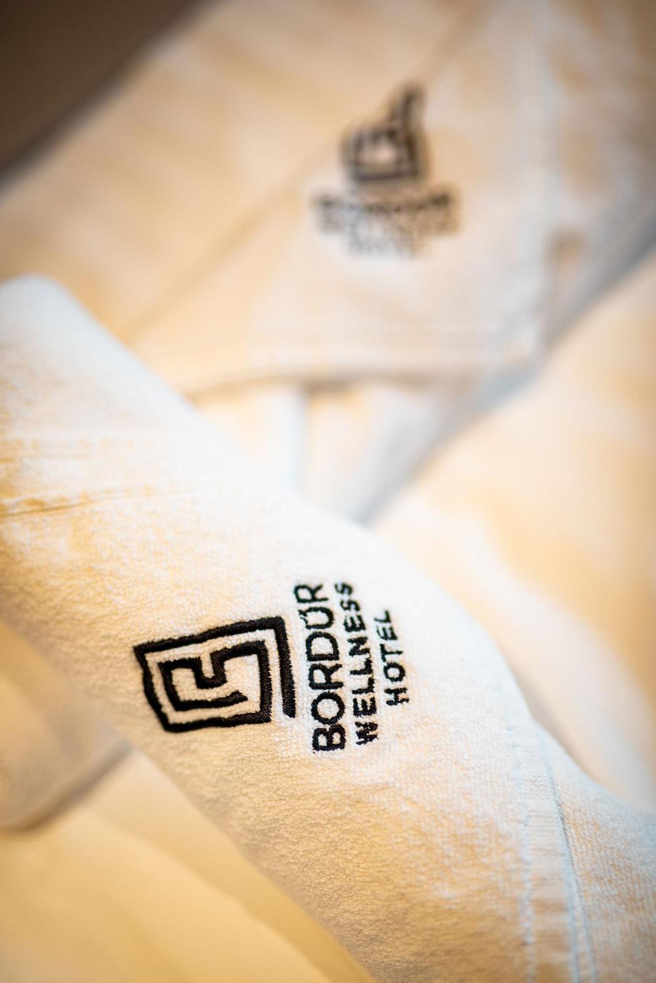 Bordur Wellness Hotel Superior Es Szonyegmuzeum Békésszentandrás Esterno foto