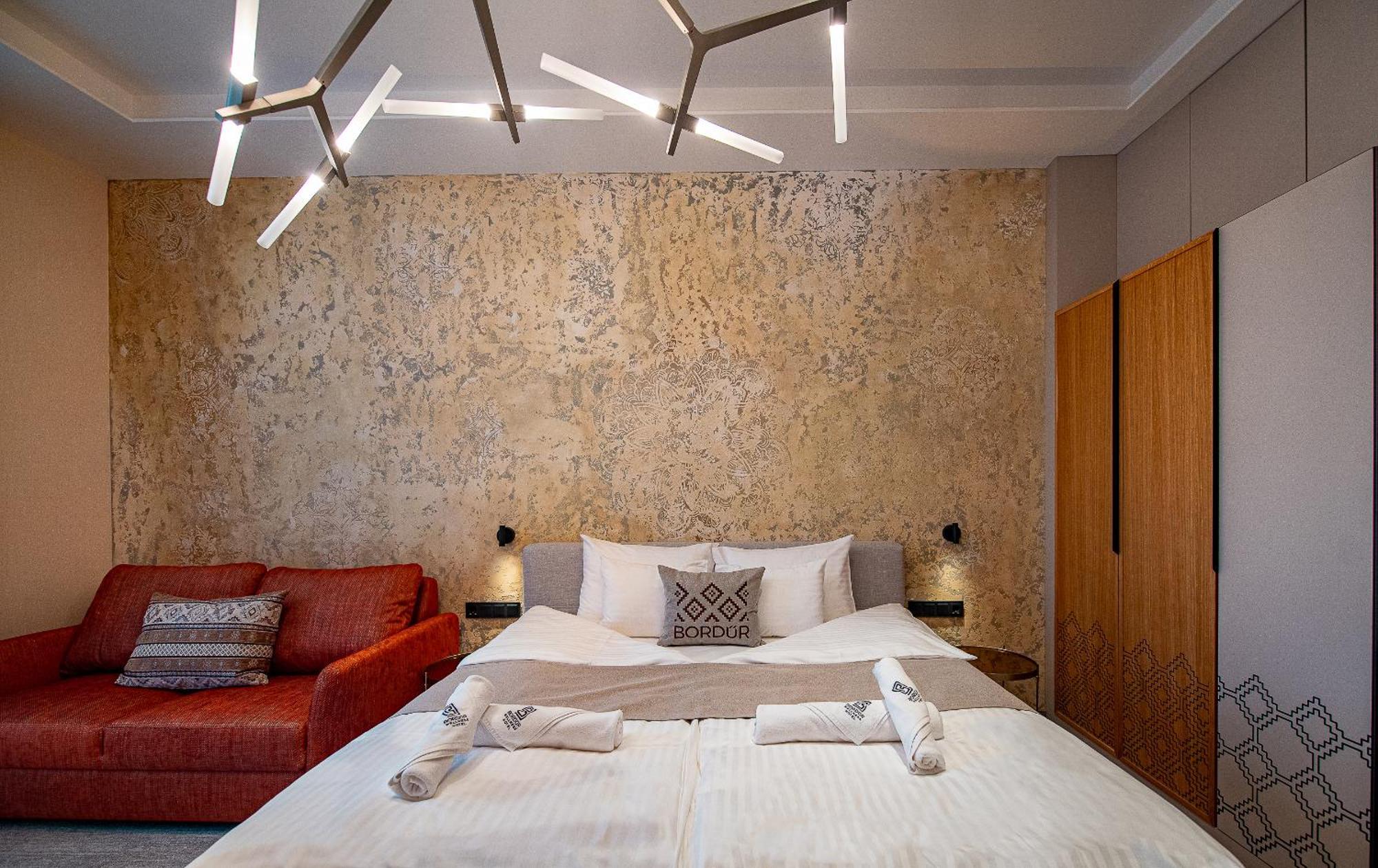 Bordur Wellness Hotel Superior Es Szonyegmuzeum Békésszentandrás Esterno foto