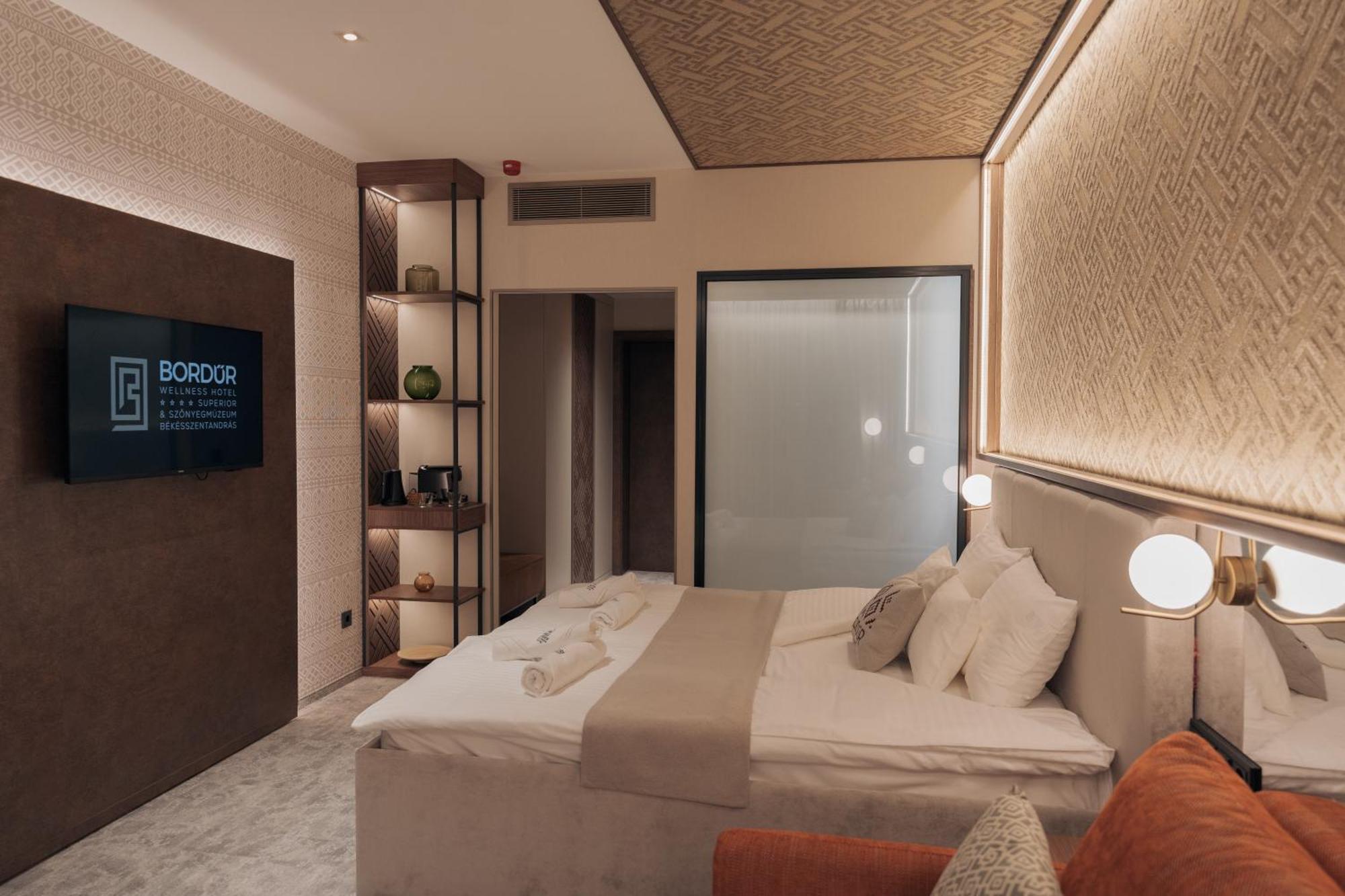 Bordur Wellness Hotel Superior Es Szonyegmuzeum Békésszentandrás Esterno foto